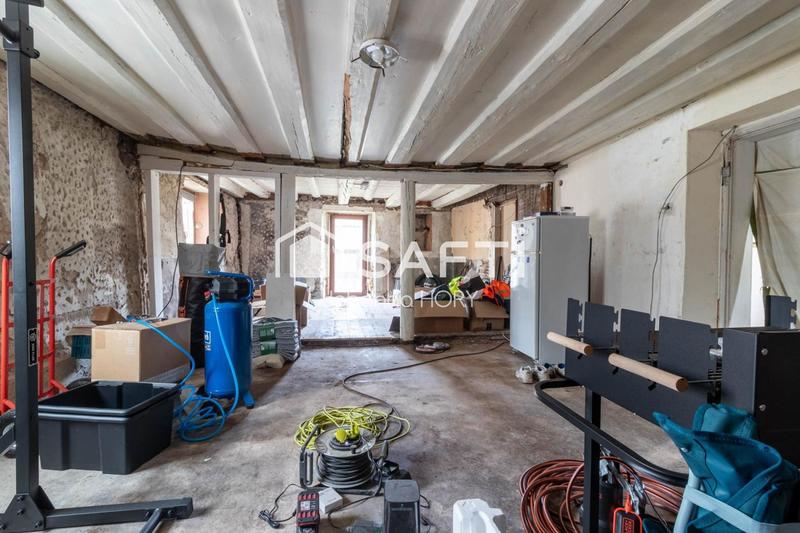 Maison - 216 m² - 10 pièces