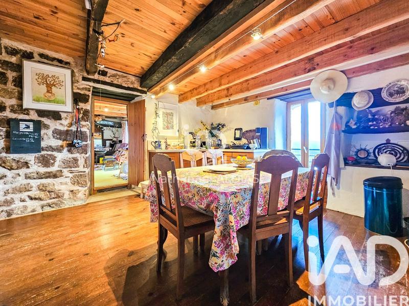 Maison - 96 m² - 4 pièces