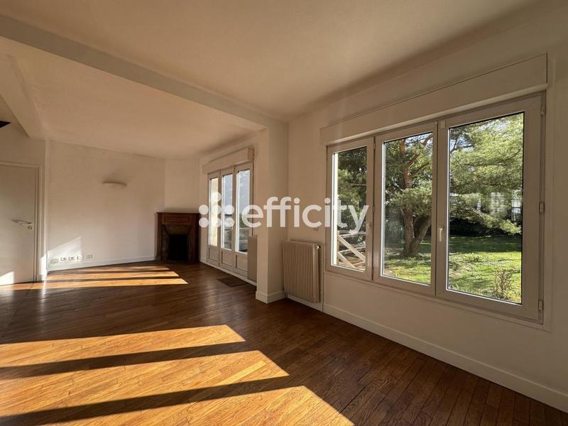 Maison - 160 m² - 5 pièces