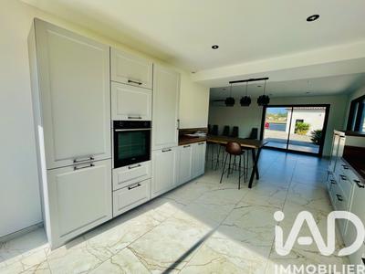 Maison - 150 m² - 4 pièces