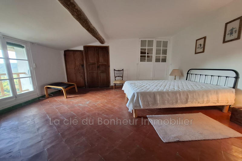 Maison de village - 350 m² - 13 pièces