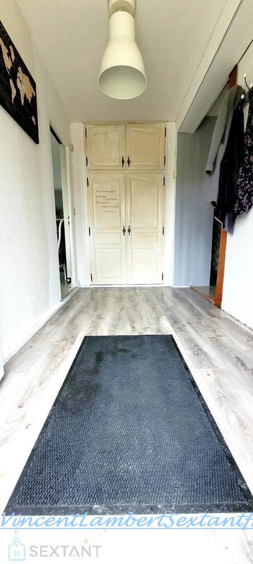 Maison - 185 m² - 8 pièces