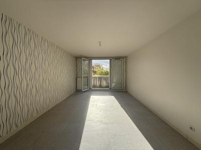 Appartement - 84 m² - 3 pièces