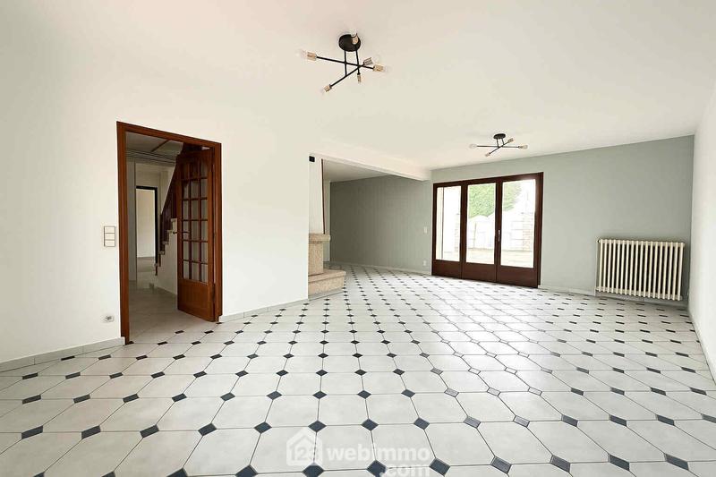 Maison - 228 m² - 7 pièces