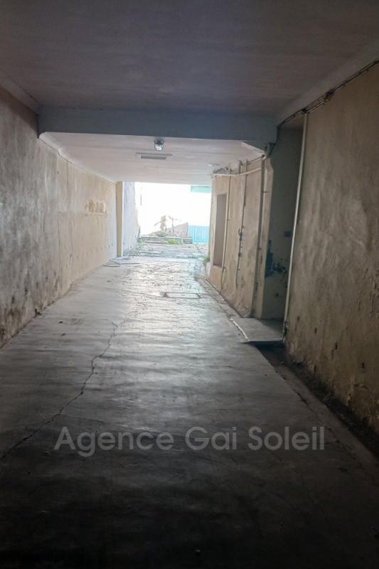 Maison - 290 m² - 6 pièces