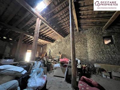 Maison - 300 m² - 4 pièces