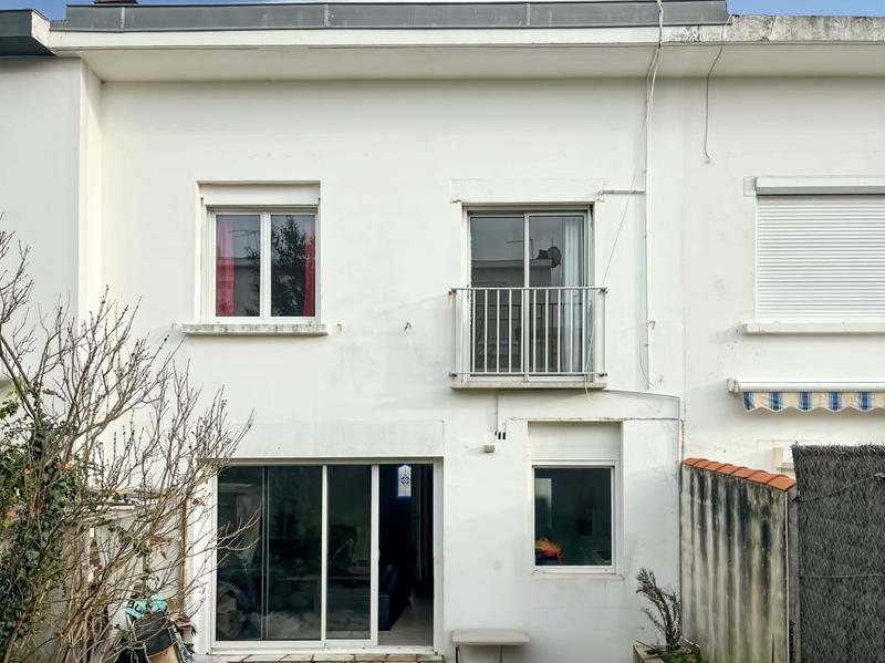 Maison - 81 m² - 5 pièces