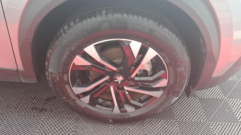 Peugeot 2008 Electrique 136 Ch Allure