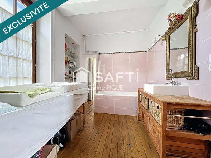 Maison de maîtres - 367 m² - 11 pièces