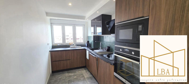 Appartement - 97 m² - 4 pièces