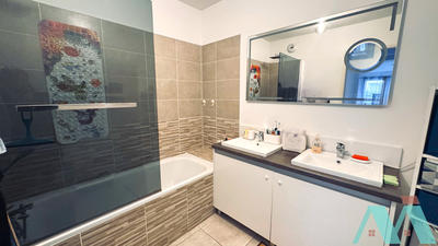 Appartement - 63 m² - 3 pièces