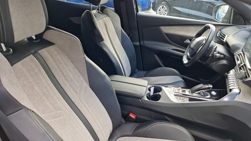 Peugeot 3008 Hybrid 225 E-Eat8 Gt