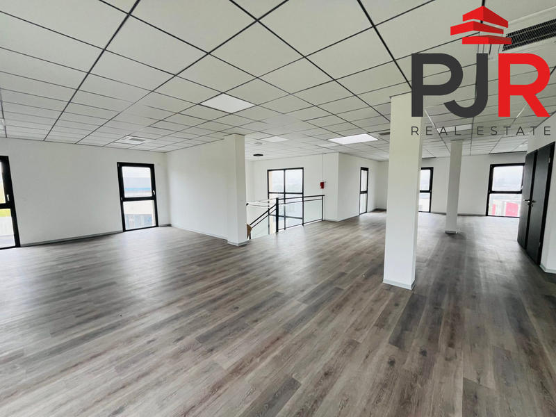 Bureau - 256 m²