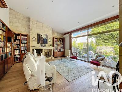 Maison - 209 m² - 7 pièces