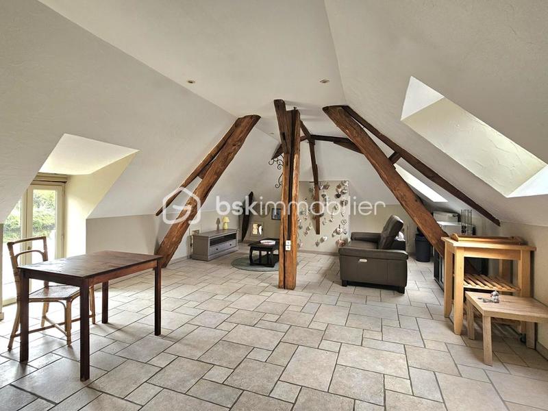 Maison - 335 m² - 14 pièces