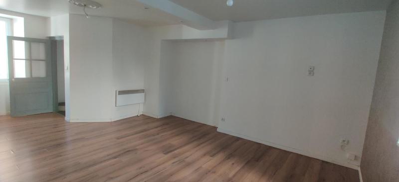 Maison - 99 m² - 5 pièces