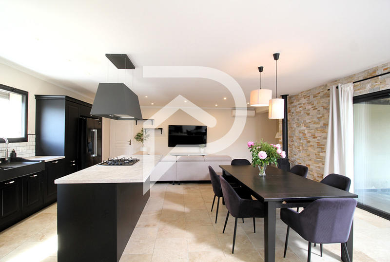 Maison - 120 m² - 4 pièces