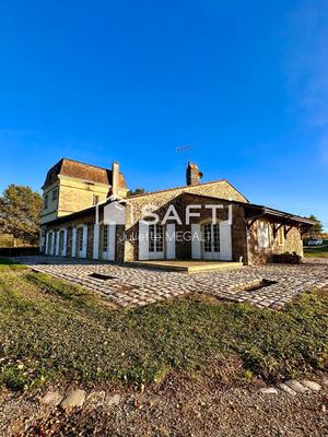 Maison - 430 m² - 12 pièces