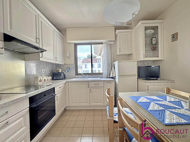 Appartement - 90 m² - 4 pièces