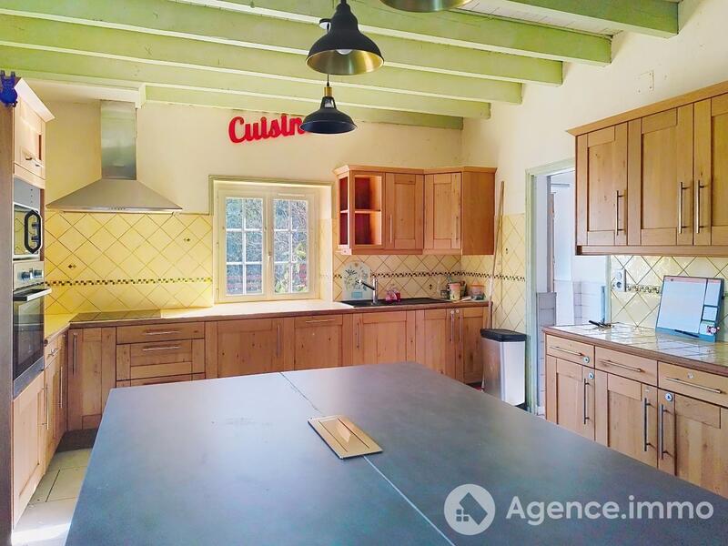 Maison - 168 m² - 7 pièces