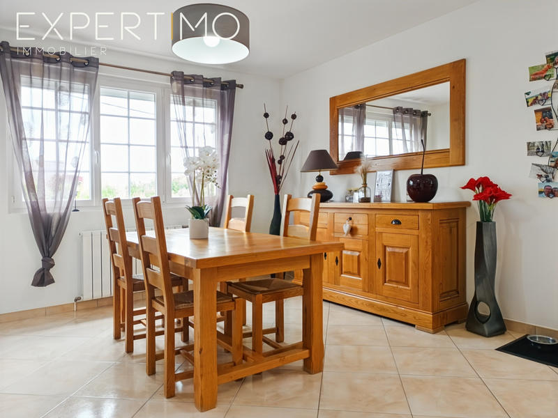 Maison - 102 m² - 5 pièces