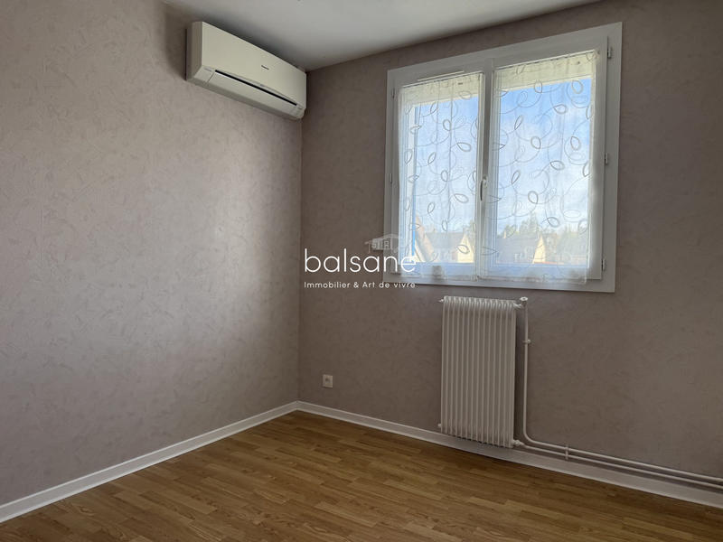 Maison - 96 m² - 6 pièces