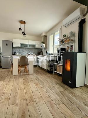 Maison - 75 m² - 5 pièces