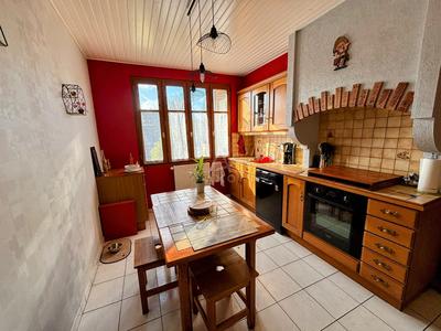 Maison - 80 m² - 4 pièces