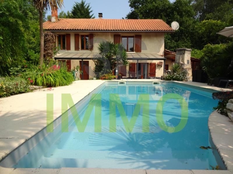 Maison - 140 m² - 4 pièces