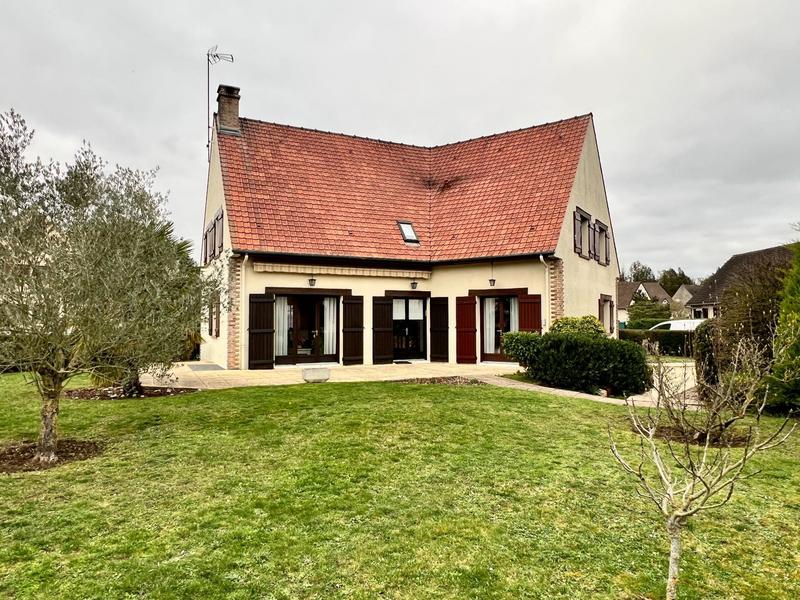 Maison - 183 m² - 6 pièces