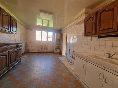 Maison - 145 m² - 6 pièces