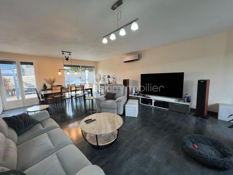 Maison - 127 m² - 7 pièces