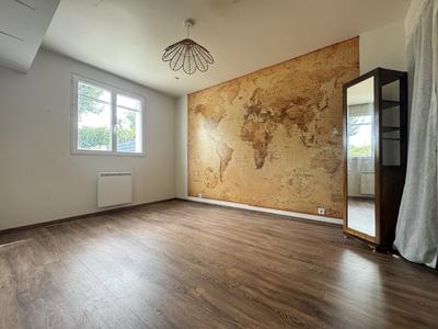 Maison - 100 m² - 6 pièces