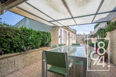 Maison - 163 m² - 5 pièces