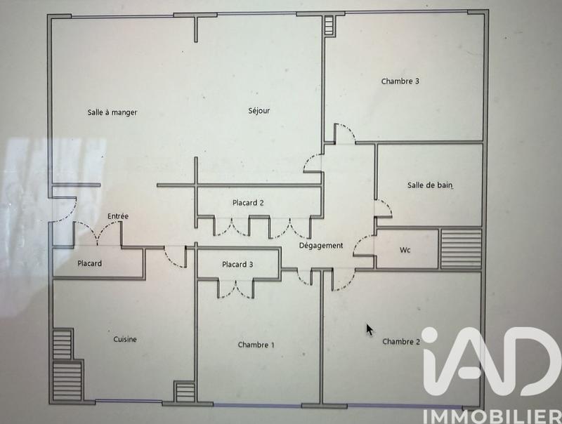 Appartement - 90 m² - 5 pièces