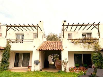 Propriété - 320 m²