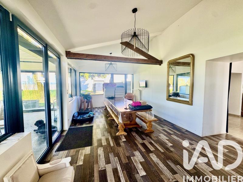 Maison - 363 m² - 7 pièces