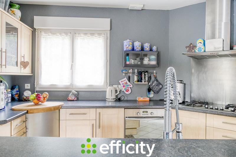 Maison - 90 m² - 4 pièces