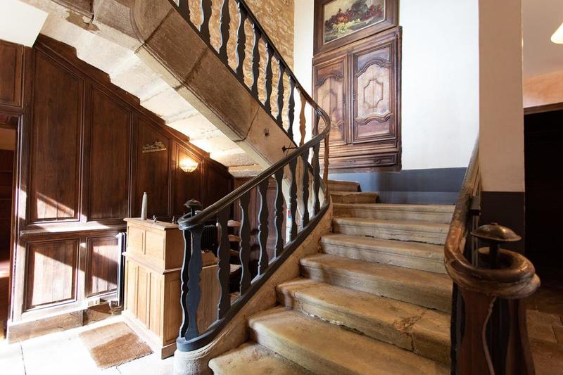 Maison de maîtres - 400 m² - 18 pièces