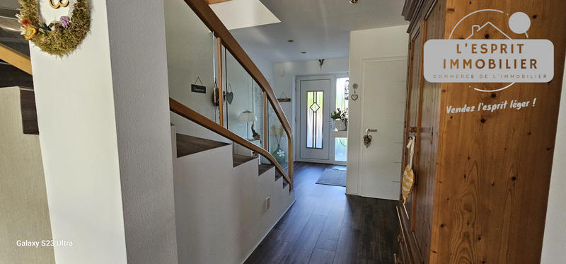 Villa - 225 m² - 6 pièces