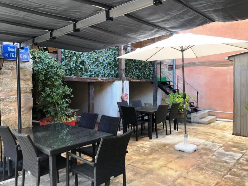 Immeuble - 1 485 m² - 28 pièces