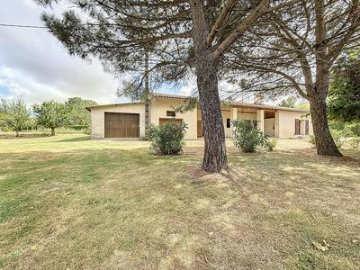 Maison traditionnelle - 105 m² - 4 pièces