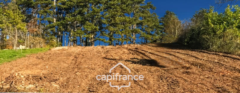 Terrain constructible - 692 m²