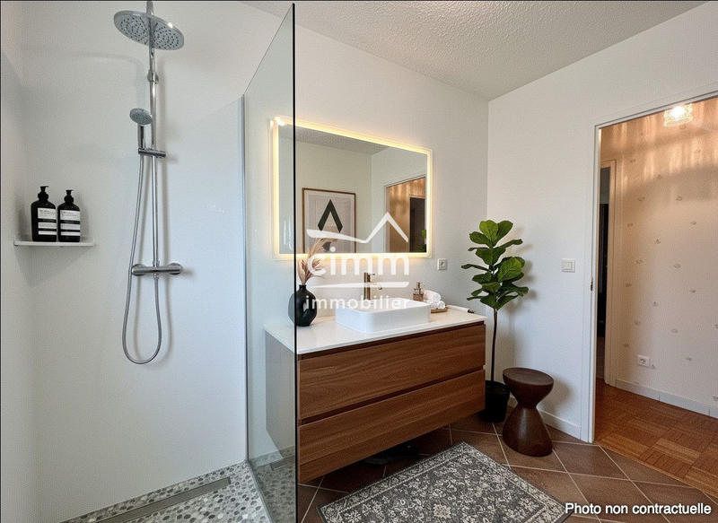 Appartement - 82 m² - 4 pièces