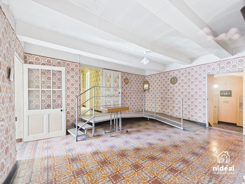 Maison - 280 m² - 7 pièces