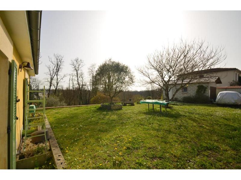 Maison - 97 m² - 5 pièces