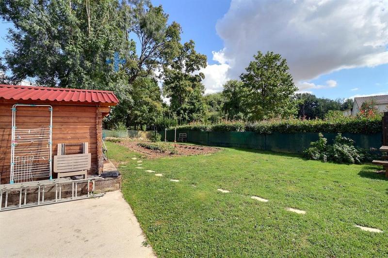 Maison - 89 m² - 6 pièces