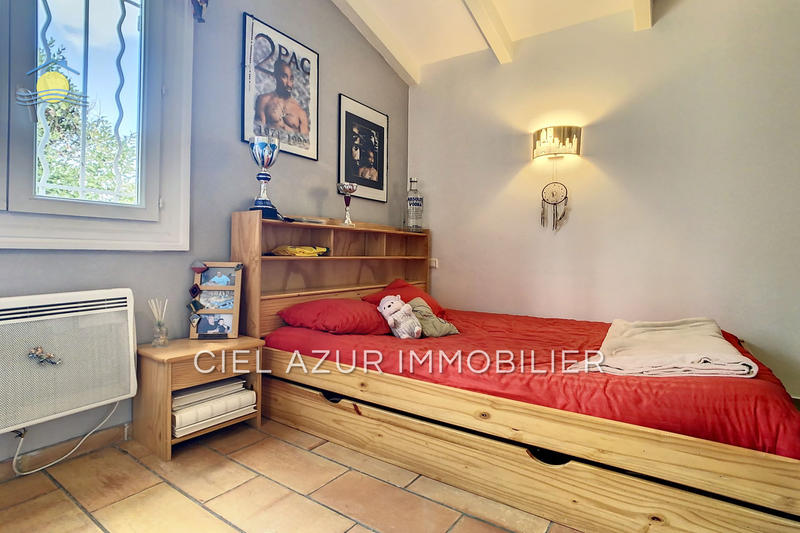 Maison - 211 m² - 6 pièces