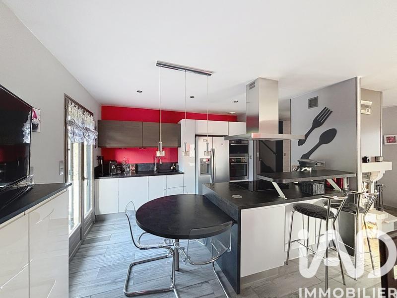 Maison - 102 m² - 5 pièces