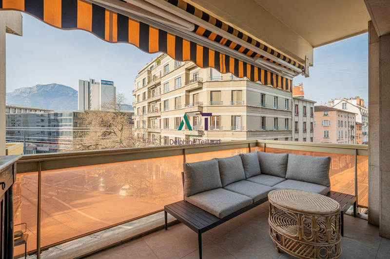 Appartement - 112 m² - 4 pièces